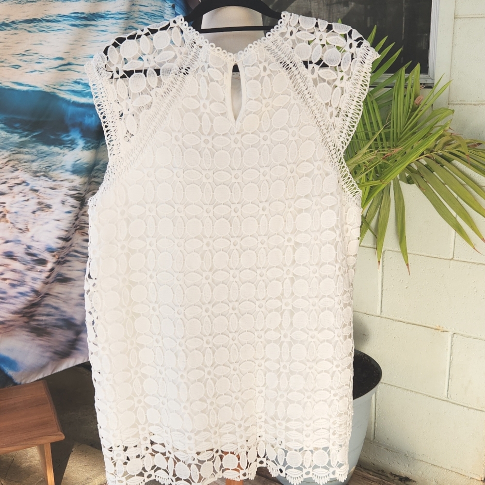 SUZANNE BETRO 💥SALE💥 NWOT   full on heavy set lace sleeveless blouse - Picture 6 of 7